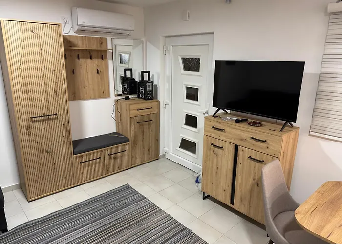 Villa Kuca Popovic *